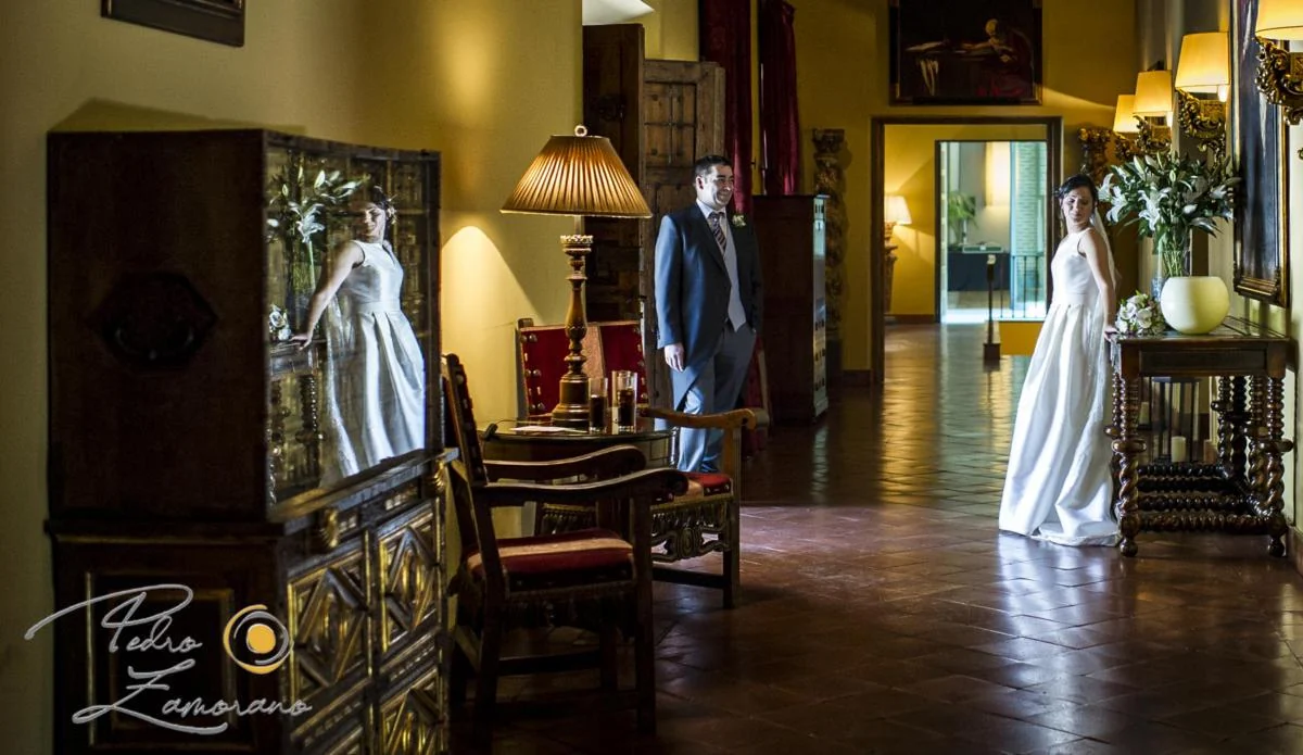 Novia preparada en una habitación de El Antiguo Convento de Boadilla del Monte.